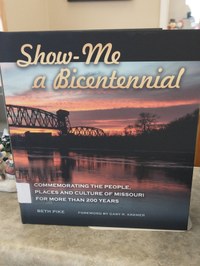 Show me, A bicentennial